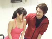 北野翔太/千野くるみ　ジムで丁寧懇切に教えてくれる爽やかイケメンなインストお兄さんに優しくボディタッチされながら口説かれて二人きりのエッチなマンツーマン指導されちゃう可愛いスレンダー女子 erovideo　女性向け無料アダルト動画