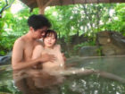 彼氏との温泉旅行で混浴しながらイチャイチャしていた美女が他のお客さんがいない間にこっそり濃厚セックス SENZURI TUBE 女性専用無料エロ動画